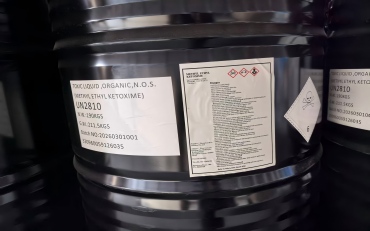 MEKO in 190kg drums was loaded.